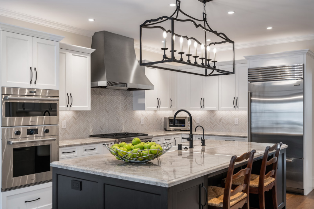 douglah-designs-danville-ca-luxury-kitchen-features-transitional-style-lighting-over-large-kitchen-island