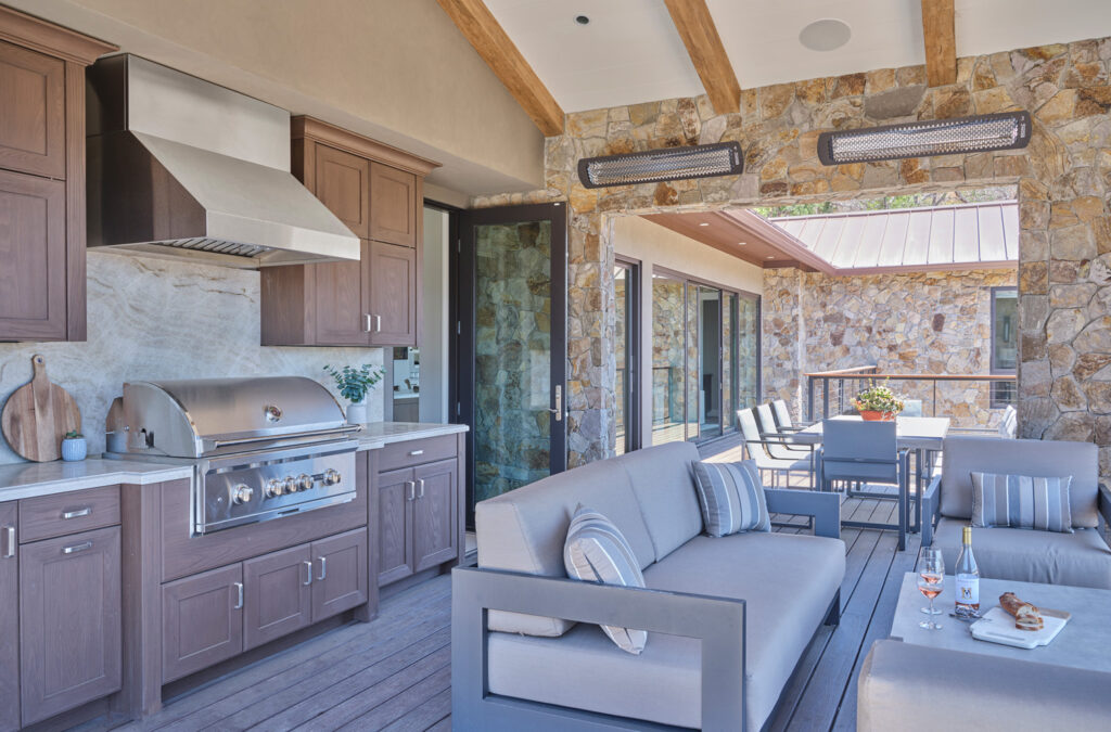 wine-country-charm-built-in-bbq-outdoor-deck-design-ca