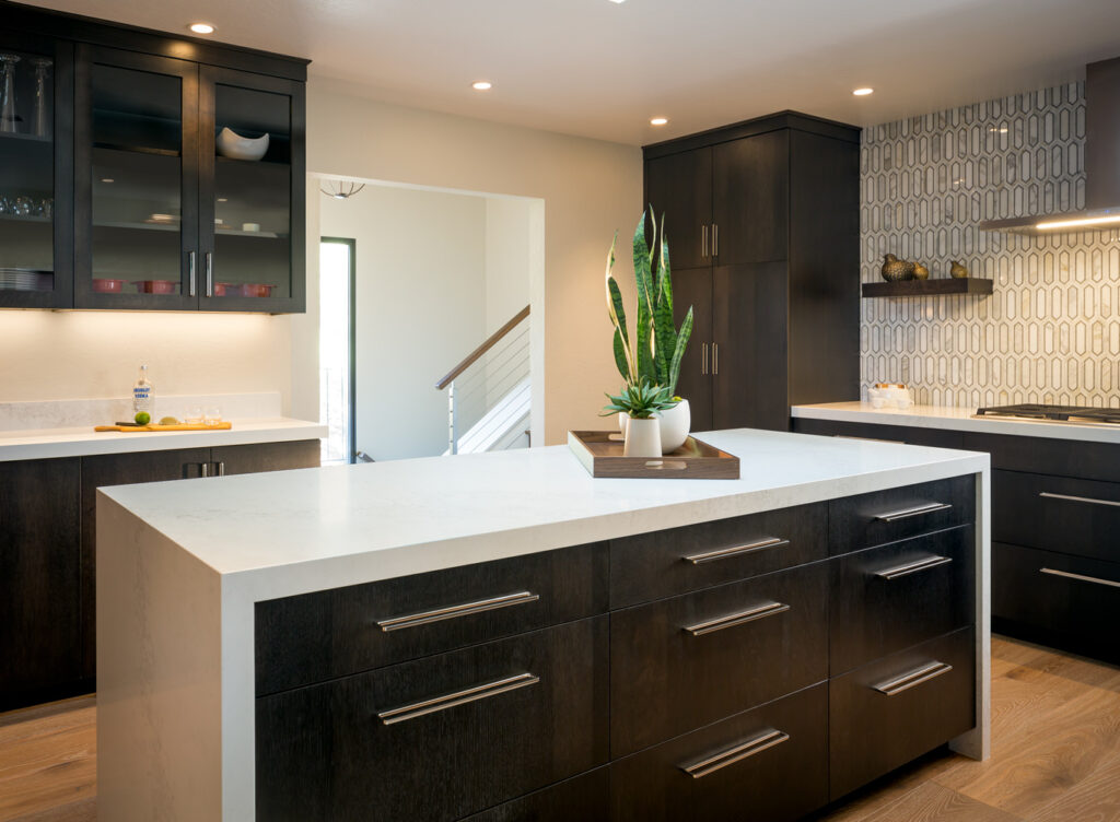 sleek-modern-alamo-kitchen-interior-design