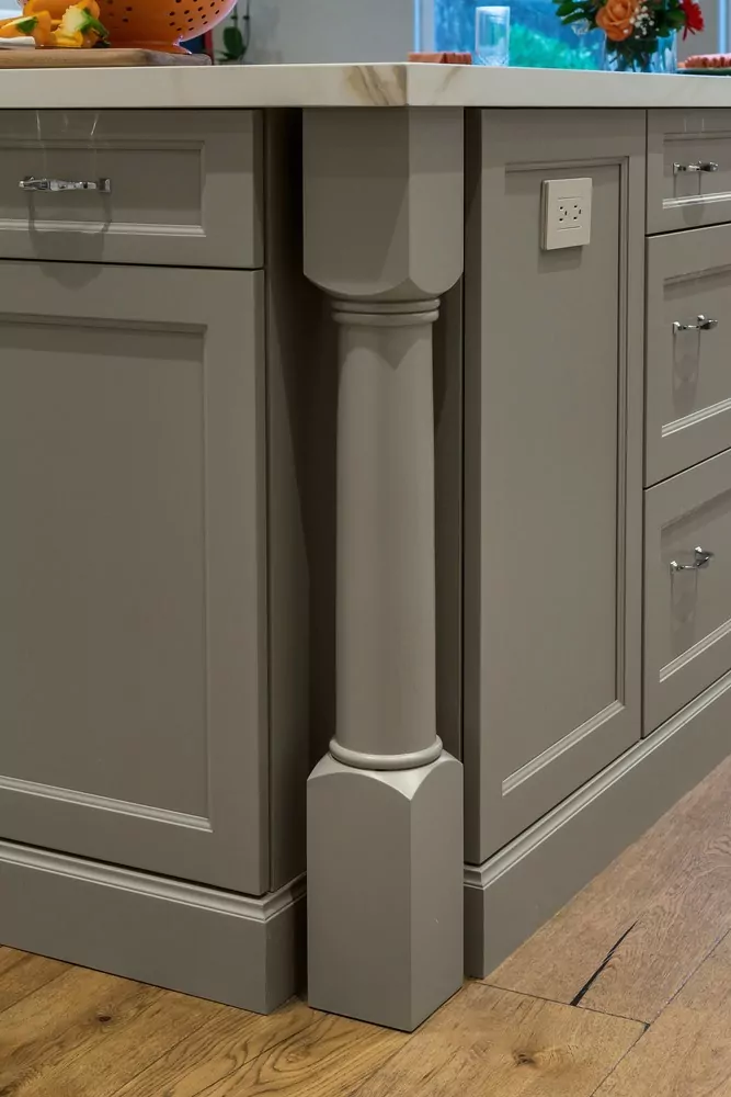 modern-farmhouse-kitchen-cabinet-detail
